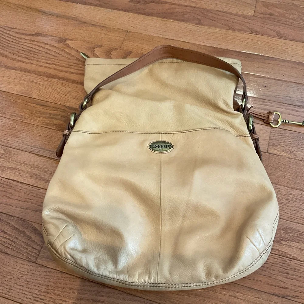 FOR @Esthetician14   ❌ Fossil Leather Shoulder Bag Purse